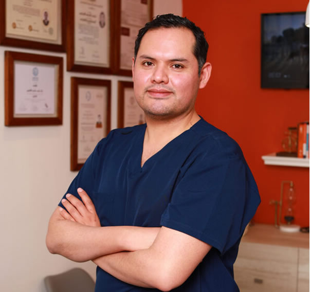 Dr. Javier Isordia Mtz